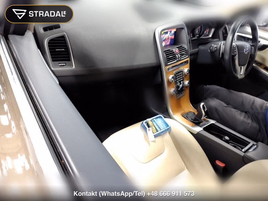 VOLVO XC60 D4 CLASSIC, miniaturka 4