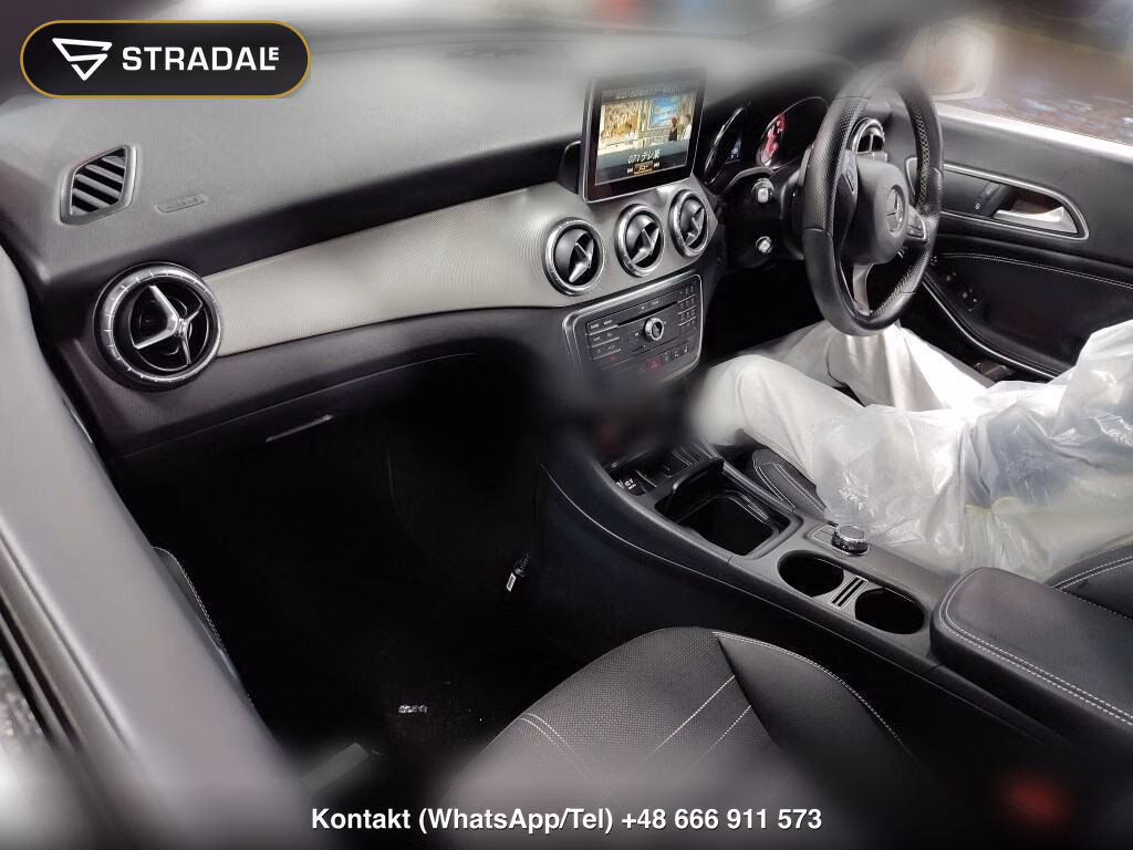 MERCEDES BENZ CLA-CLASS CLA180, miniaturka 4