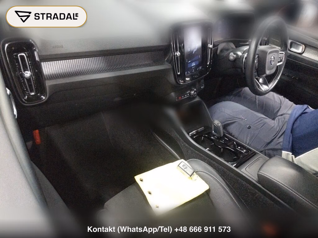 VOLVO XC40 4WD T4 AWD R-DESIGN, miniaturka 4