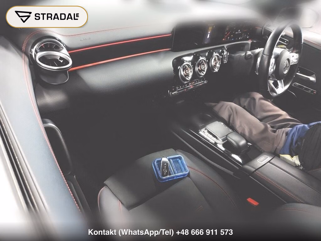 MERCEDES BENZ CLA-CLASS SHOOTING BRAKE CLA200D SHOOTING BRAKE AMG LINE, miniaturka 4
