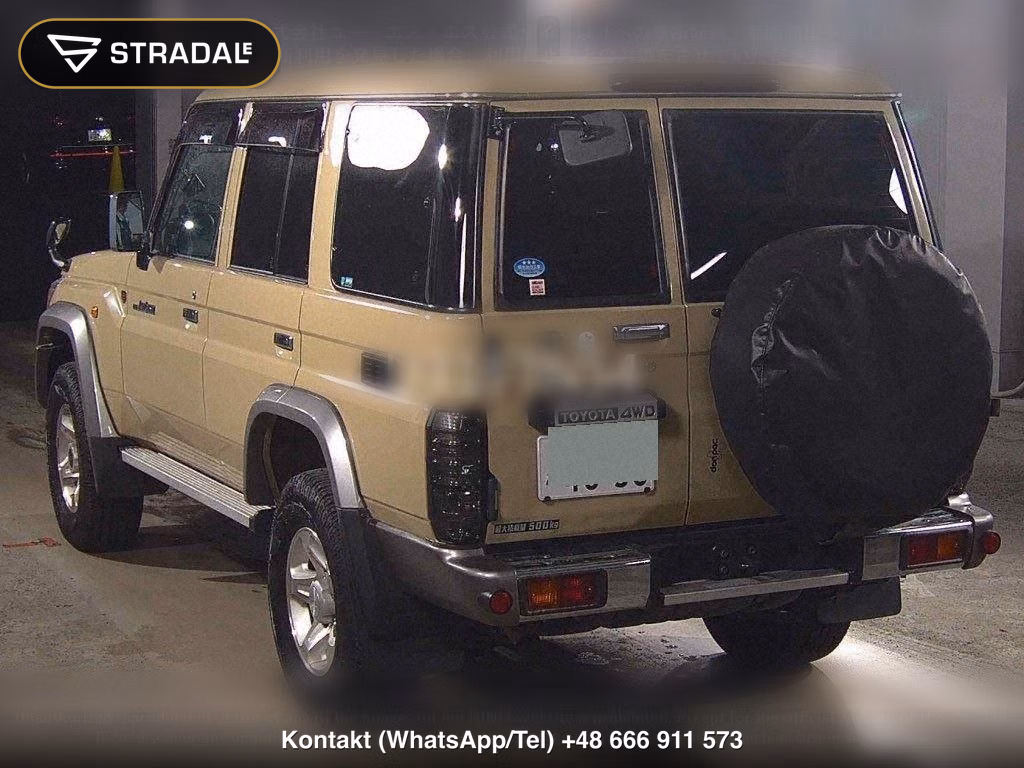 TOYOTA LAND CRUISER 70 5D 4WD VAN, miniaturka 3