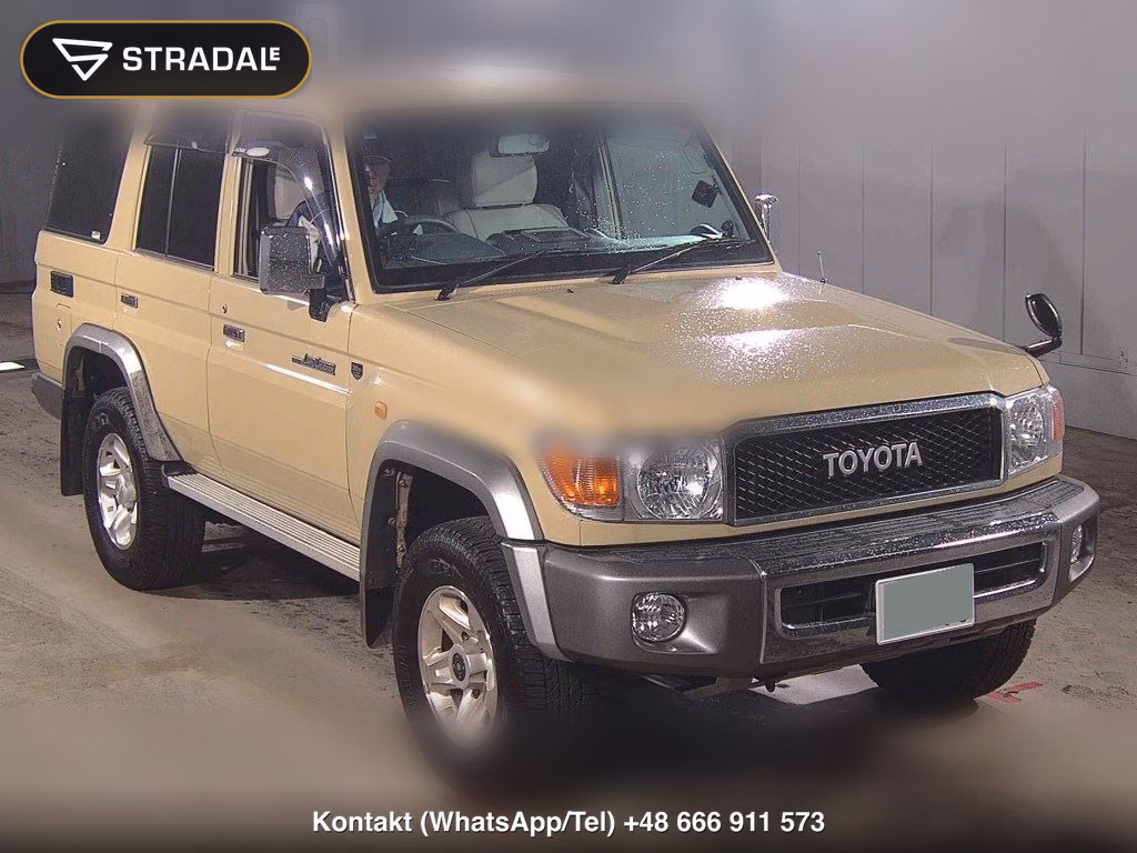 TOYOTA LAND CRUISER 70 5D 4WD VAN 2015, aukcja z Japonii, zdjęcie 1