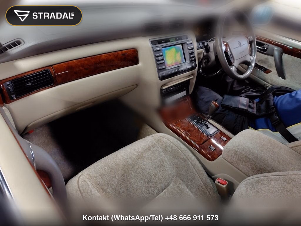 TOYOTA CROWN MAJESTA 4D 3.0A TYPE, miniaturka 4