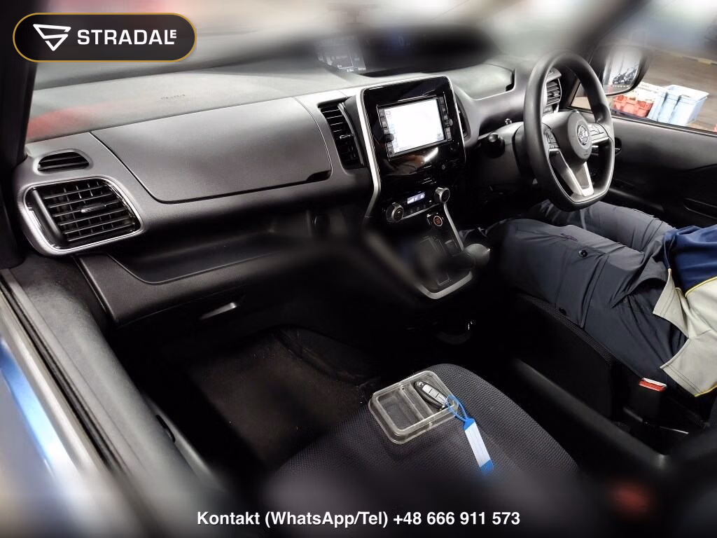 NISSAN SERENA 5D X, miniaturka 4
