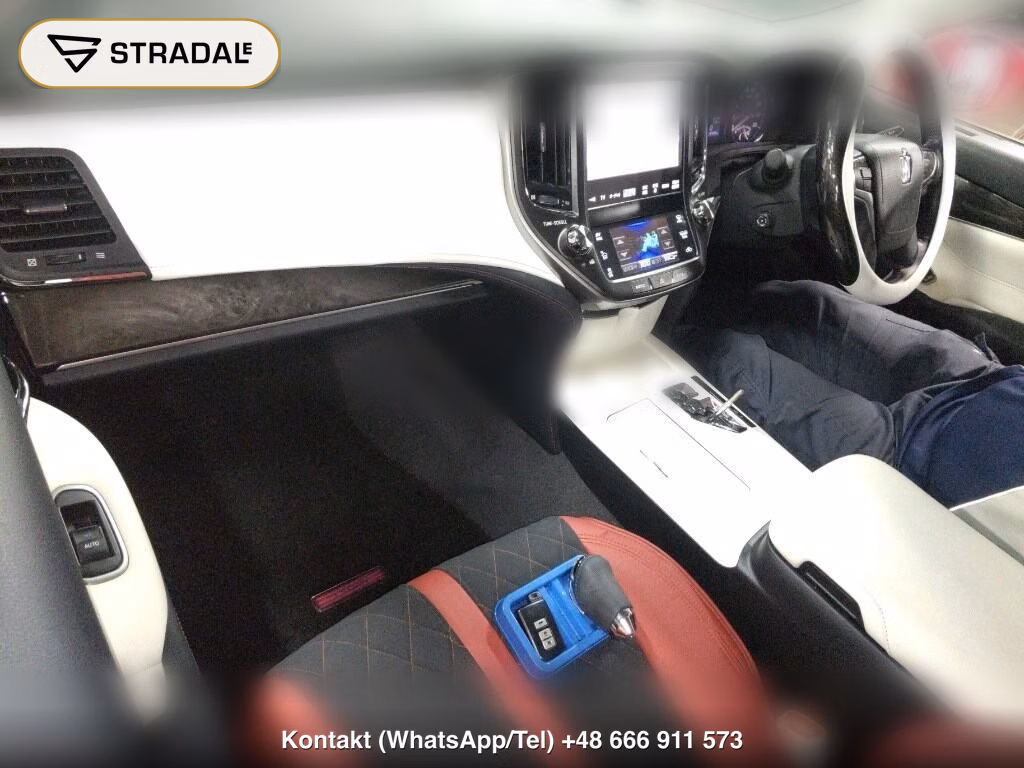 TOYOTA CROWN HYBRID ATHLETE G REBORN PINK, miniaturka 4