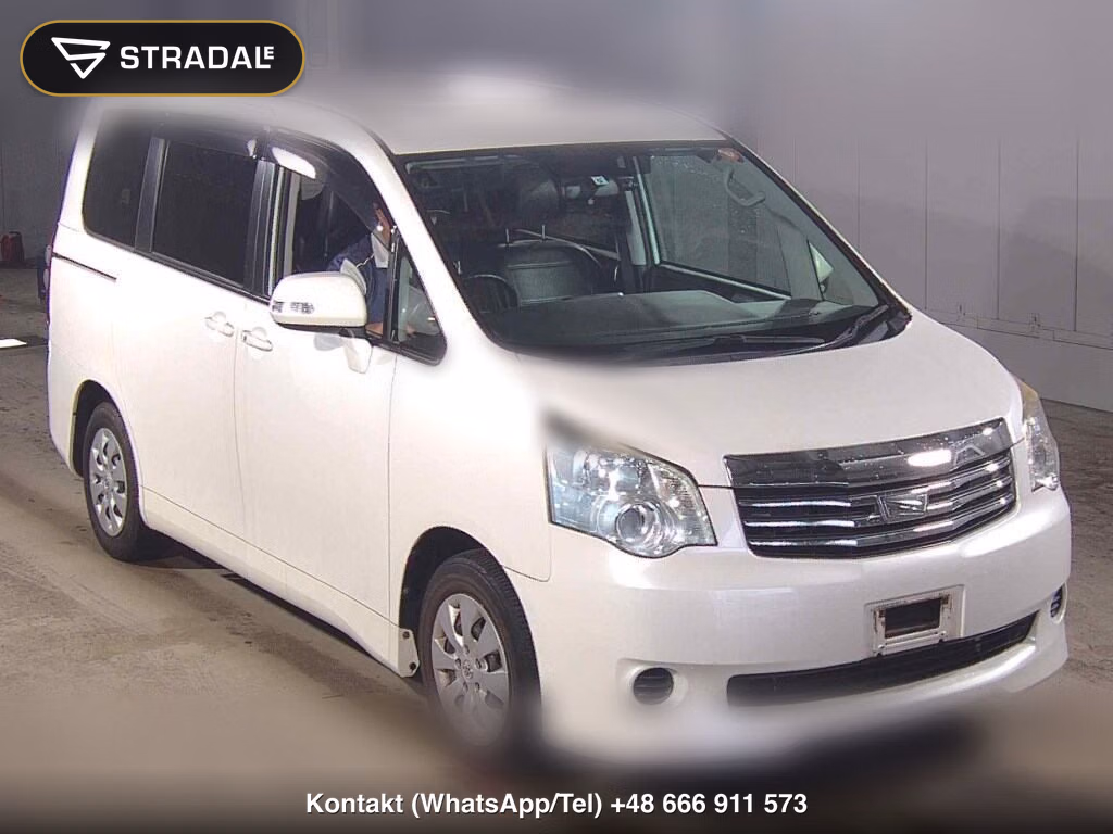 TOYOTA NOAH X SPECIAL EDITION 2013, aukcja z Japonii, zdjęcie 1
