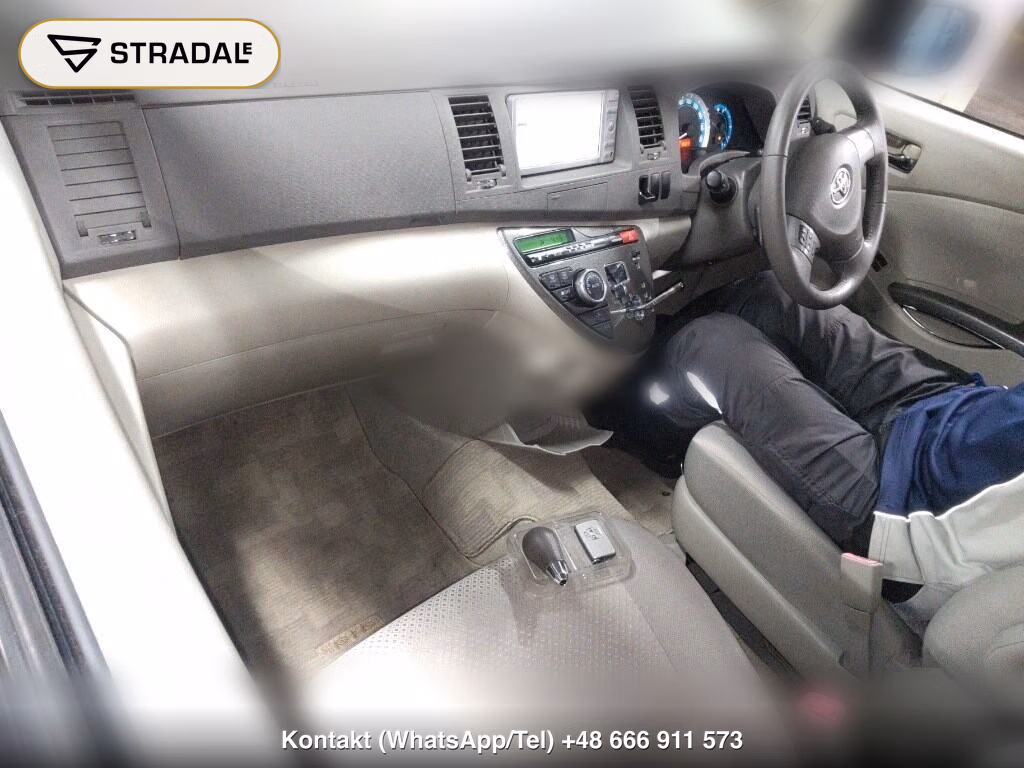 TOYOTA ISIS PLATANA LIMITED, miniaturka 4