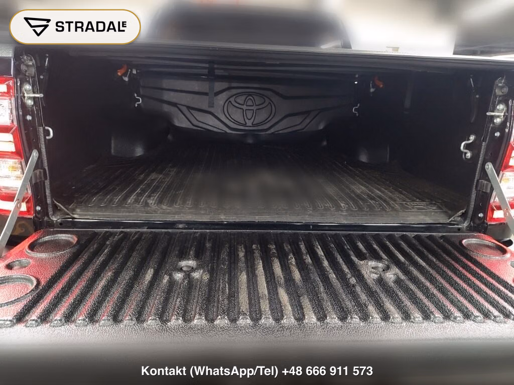 TOYOTA HILUX 4D 4WD Z, miniaturka 3
