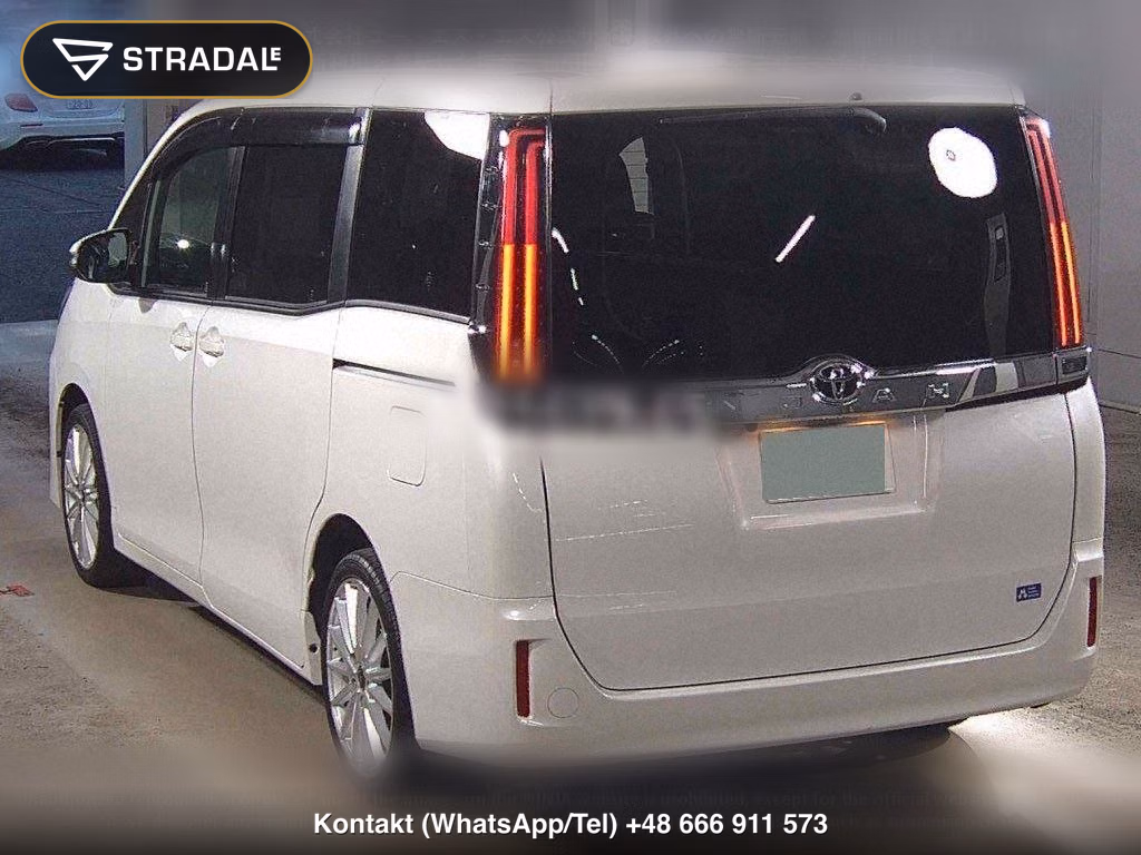 TOYOTA NOAH X, miniaturka 3