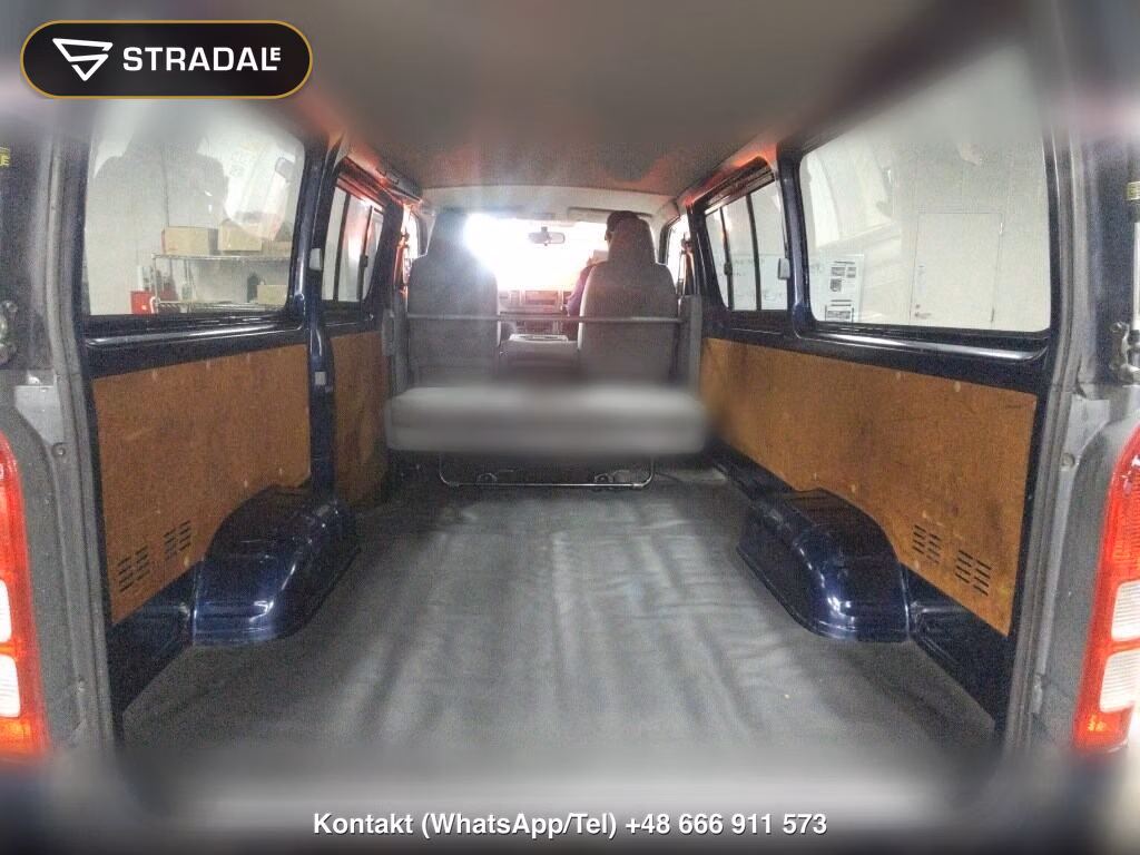 TOYOTA HIACE VAN 4D DX, miniaturka 4