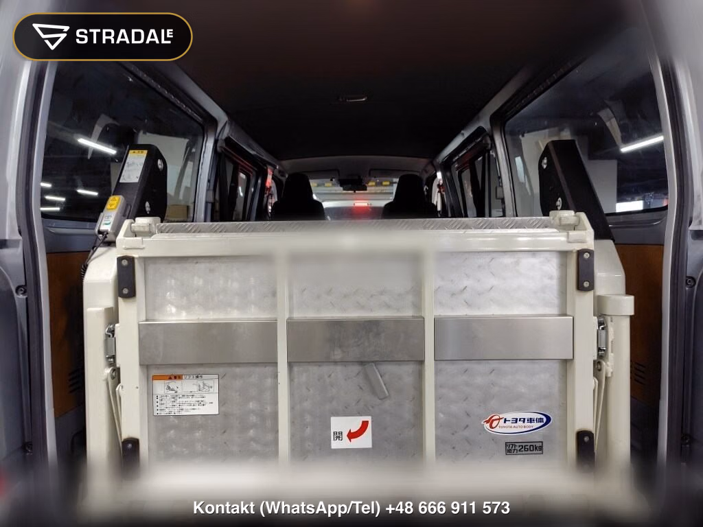 TOYOTA HIACE VAN 5D DX, miniaturka 4