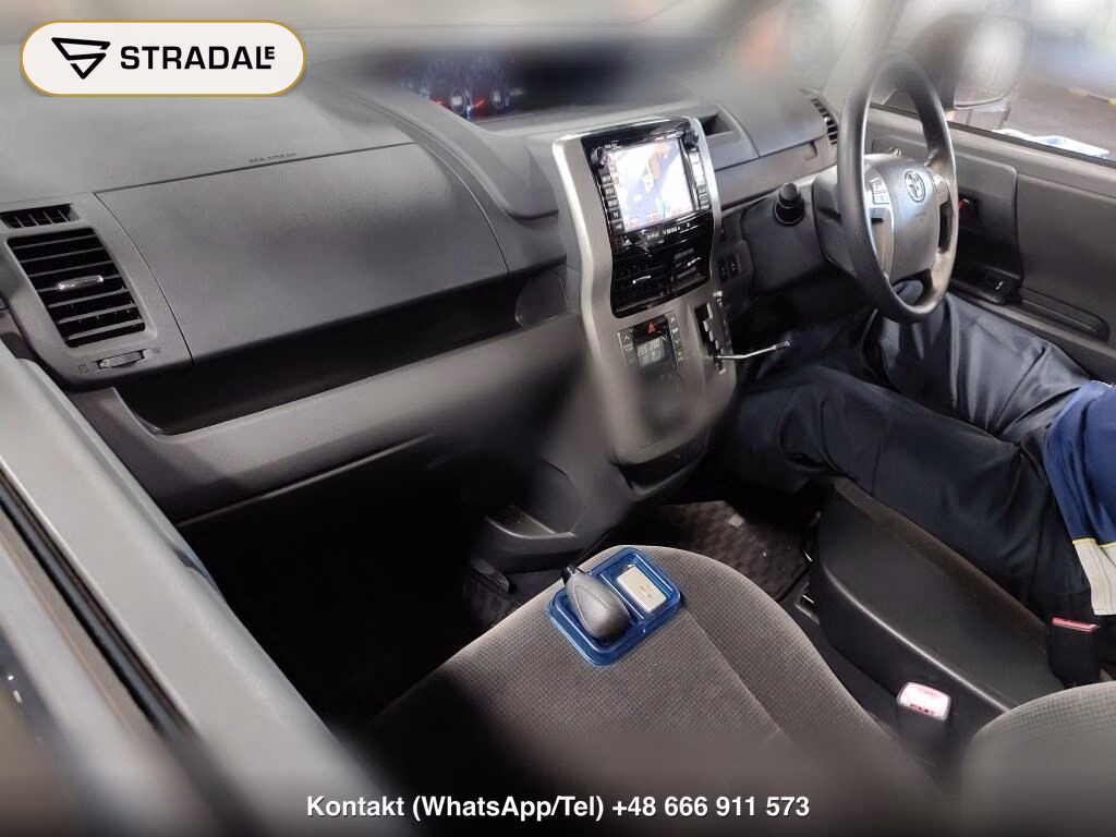 TOYOTA VOXY WELCAB WELFARE, miniaturka 7