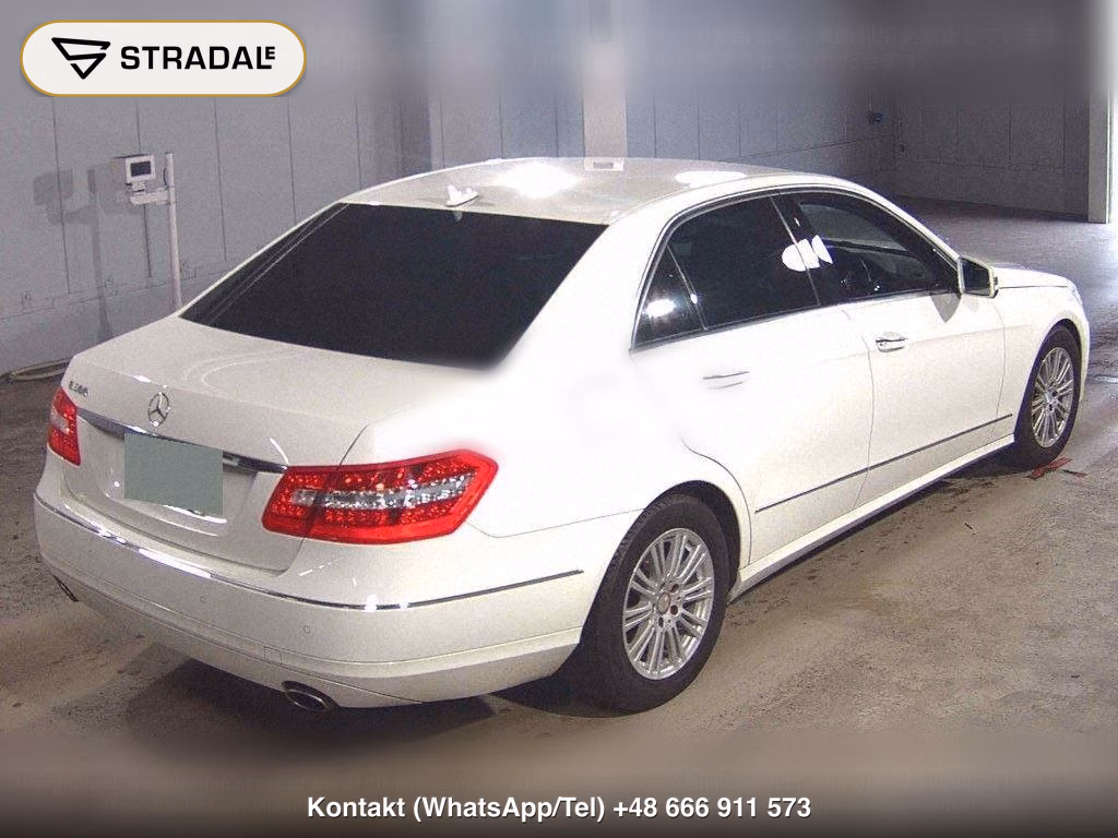 MERCEDES BENZ E-CLASS 4D E300 AVANTGARDE, miniaturka 6