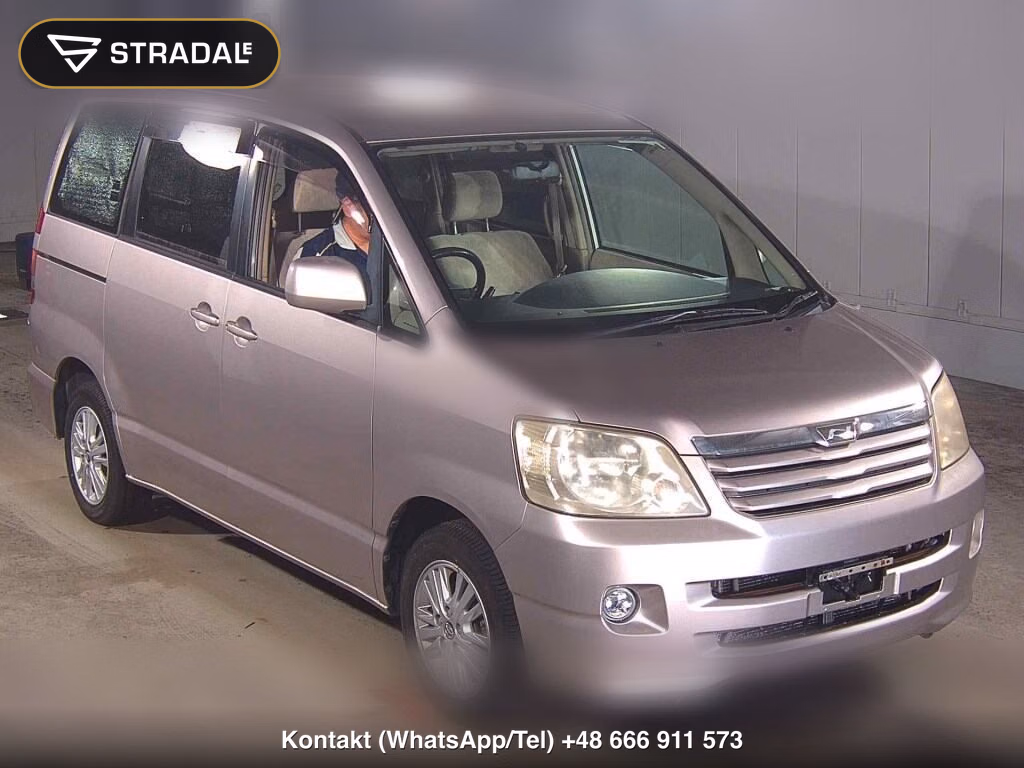 TOYOTA NOAH 2002, aukcja z Japonii, zdjęcie 1