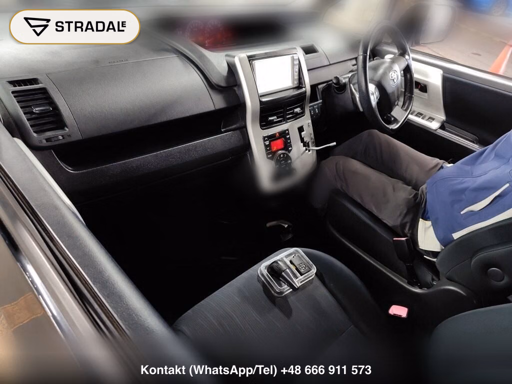 TOYOTA NOAH SI, miniaturka 4