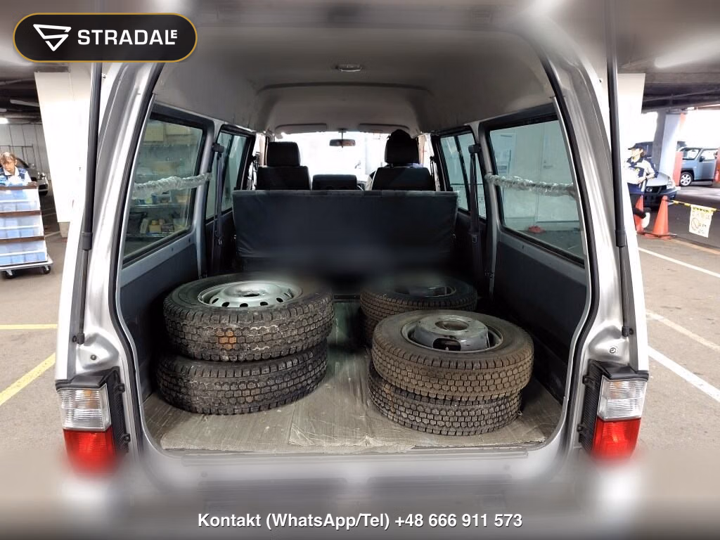 NISSAN VANETTE VAN 5D GL, miniaturka 4