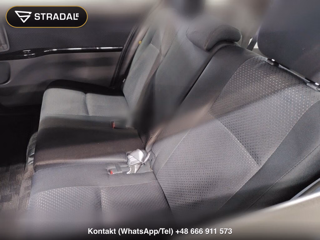 TOYOTA ISIS PLATANA, miniaturka 7