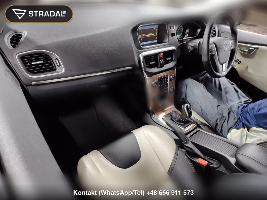 VOLVO V40 4WD CROSS COUNTRY T5 AWD, miniaturka 4