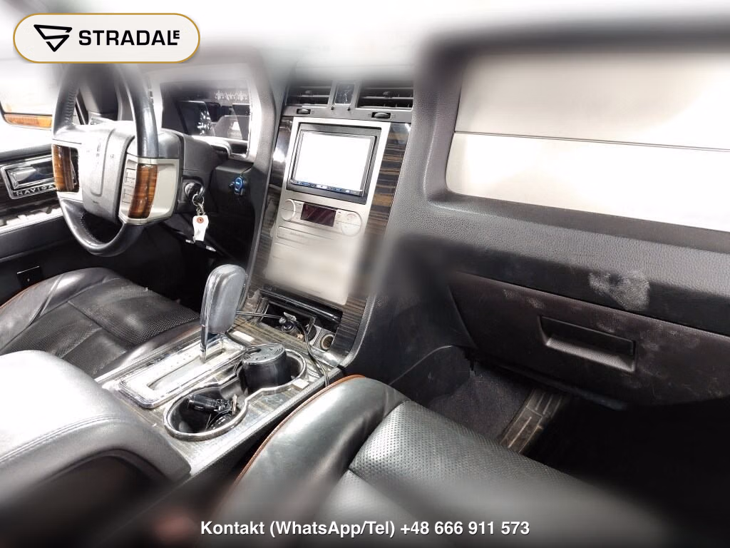 LINCOLN NAVIGATOR 4WD, miniaturka 4