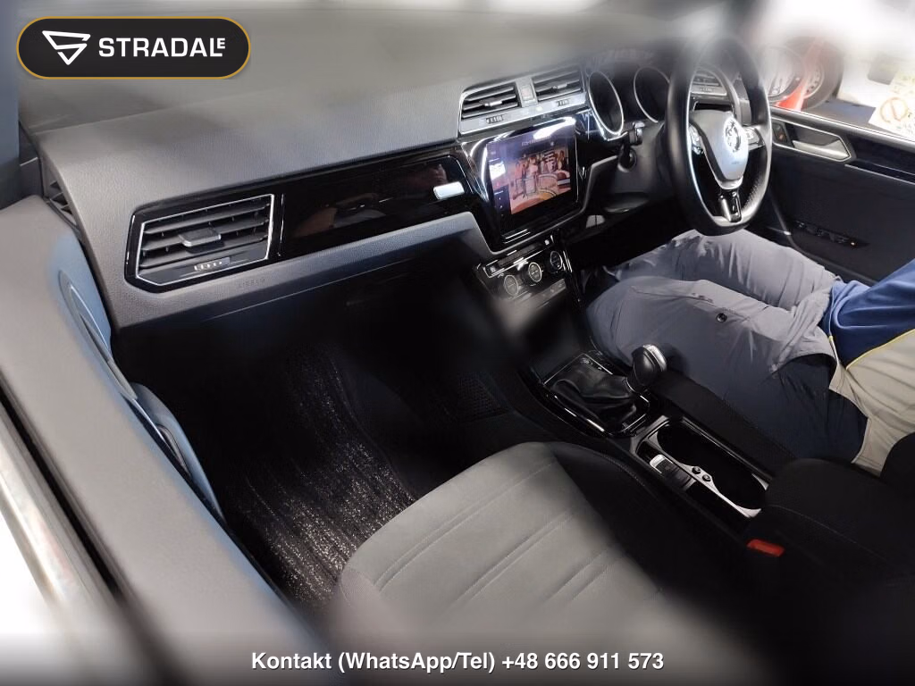 VOLKSWAGEN GOLF TOURAN TSI R-LINE, miniaturka 4