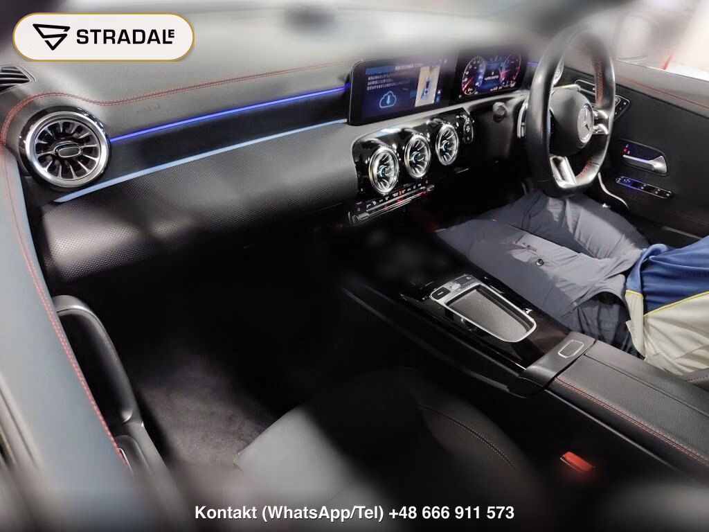 MERCEDES BENZ CLA-CLASS CLA200D AMG LINE PACKAGE, miniaturka 4