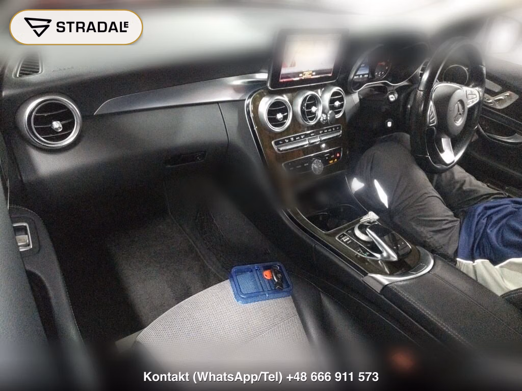 MERCEDES BENZ C-CLASS 4D C220D AVANTGARDE, miniaturka 4