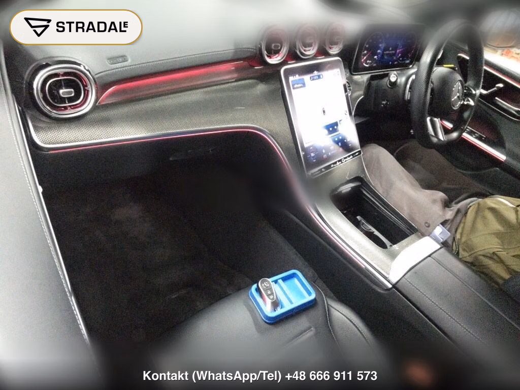 MERCEDES BENZ C-CLASS 4D C220D AVANTGARDE AMG LINE, miniaturka 4