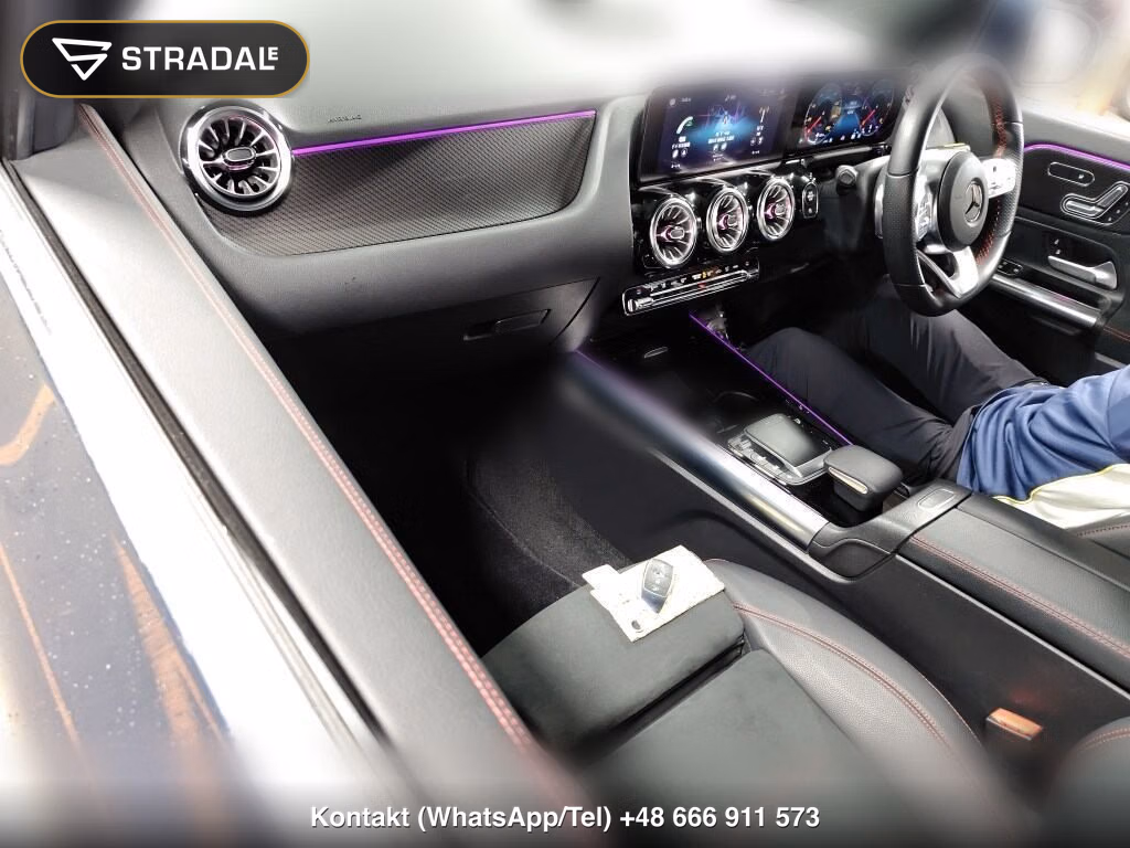 MERCEDES BENZ GLA-CLASS 4WD GLA200D 4MATIC AMG LINE, miniaturka 4