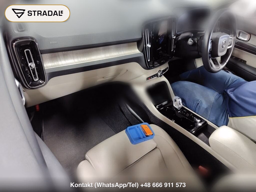 VOLVO XC40 RECHARGE PLUG-IN HYBRID T5 INSCRIPTION, miniaturka 4