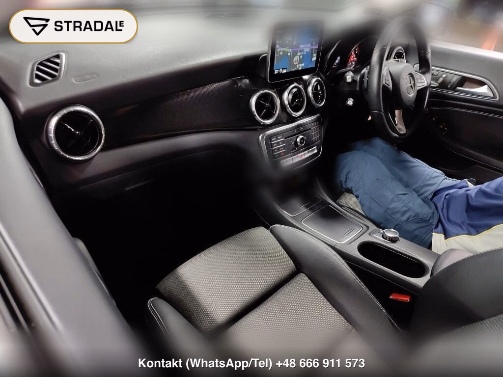 MERCEDES BENZ CLA-CLASS CLA180, miniaturka 4