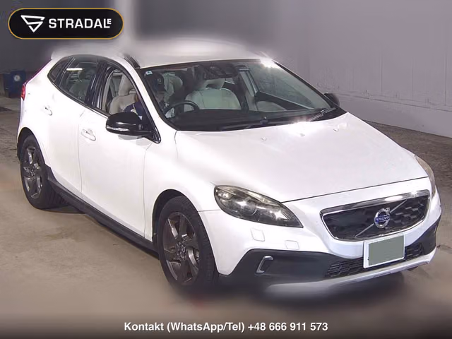 VOLVO V40 4WD CROSS COUNTRY T5 AWD 2014, samochód z aukcji Japonii